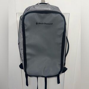 Black Diamond Creek Mandate 28 Pack Gray Has Company Logo